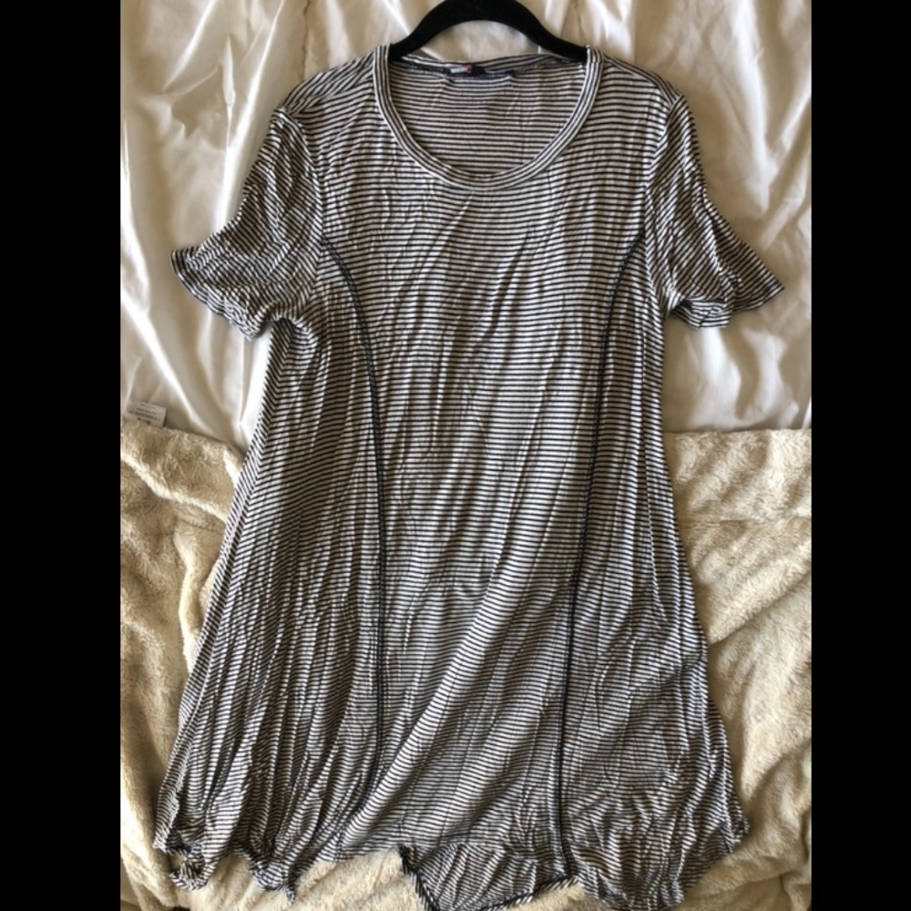 One♥️Clothing B&W Tee Dress